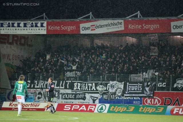 Ried - Sturm Graz
Oesterreichische Fussball Bundesliga, 19. Runde,  SV Ried - SK Sturm Graz, Arena Ried, 17.12.2011. 

Foto zeigt Fans von Sturm
