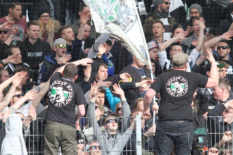 Ried - Sturm Graz
Oesterreichische Fussball Bundesliga, 27. Runde, SV Ried - SK Sturm Graz, Arena Ried, 05.04.2015. 

Foto zeigt Fans von Sturm
