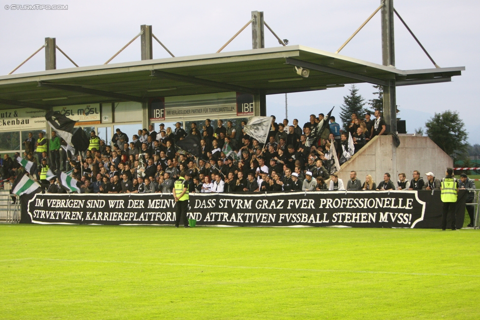 Seekirchen - Sturm Graz
OEFB Cup, 2. Runde, SV Seekirchen - SK Sturm Graz, Sportzentrum Seekirchen, 22.09.2015. 

Foto zeigt Fans von Sturm
