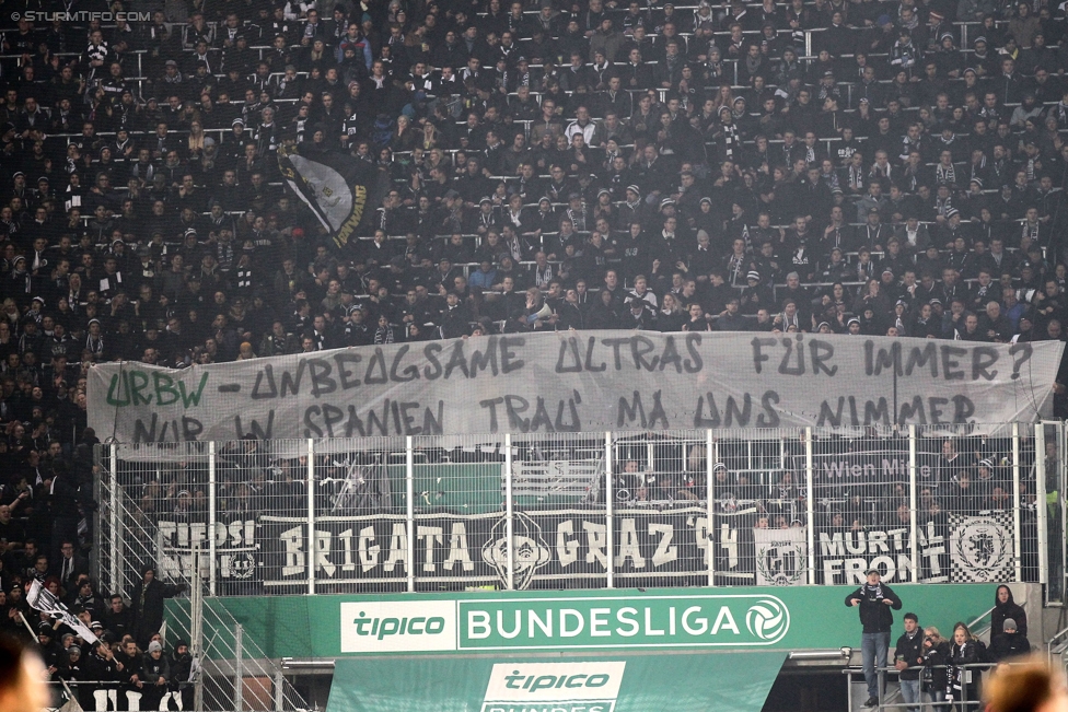 Rapid Wien - Sturm Graz
Oesterreichische Fussball Bundesliga, 16. Runde, SK Rapid Wien - SK Sturm Graz, Weststadion Wien, 27.11.2016. 

Foto zeigt Fans von Sturm mit einem Spruchband
