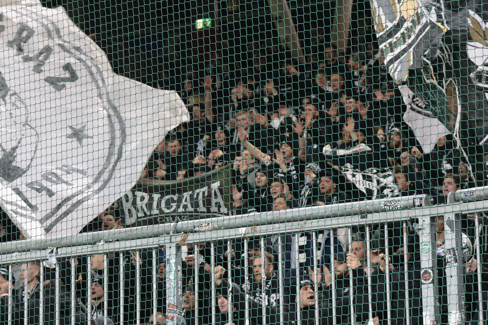 RB Salzburg - Sturm Graz
Oesterreichische Fussball Bundesliga, 18. Runde, FC RB Salzburg - SK Sturm Graz, Stadion Wals-Siezenheim, 09.02.2024. 

Foto zeigt Fans von Sturm
Schlüsselwörter: brigata