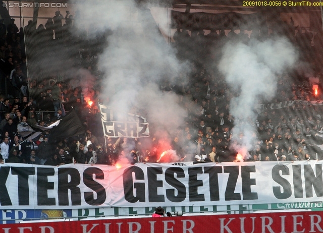 Schlüsselwörter: Pyrotechnik Spruchband Choreografie