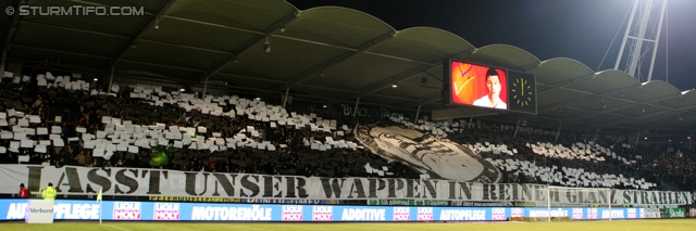 Oesterreichische Fussball Bundesliga, 20. Runde,  SK Sturm Graz vs Kapfenberger SV, Stadion Liebenau, 12.2.2011. 

Foto zeigt Fans von Sturm mit einer Choreografie
