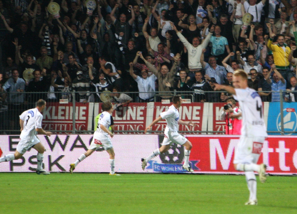 Sturm Graz - Innsbruck
Oesterreichische Fussball Bundesliga, 36. Runde, SK Sturm Graz - FC Wacker Innsbruck, Stadion Liebenau, 25.5.2011. 

Foto zeigt Samir Muratovic (Sturm)
Schlüsselwörter: torjubel