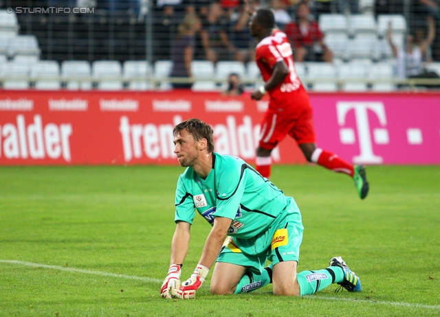 Admira - Sturm Graz
Oesterreichische Fussball Bundesliga, 7. Runde,  FC Admira - SK Sturm Graz, Stadion Suedstadt, 10.9.2011. 

Foto zeigt Christian Gratzei (Sturm)
Schlüsselwörter: enttaeuschung tor