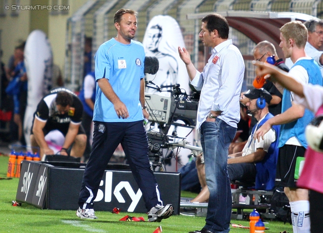 Admira - Sturm Graz
Oesterreichische Fussball Bundesliga, 7. Runde,  FC Admira - SK Sturm Graz, Stadion Suedstadt, 10.9.2011. 

Foto zeigt Roland Goriupp (Tormanntrainer Sturm) und Franco Foda (Cheftrainer Sturm)
