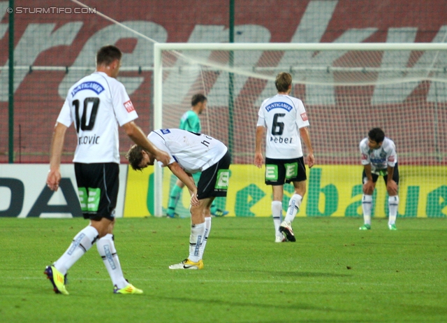 Admira - Sturm Graz
Oesterreichische Fussball Bundesliga, 7. Runde,  FC Admira - SK Sturm Graz, Stadion Suedstadt, 10.9.2011. 

Foto zeigt Samir Muratovic (Sturm), Andreas Hoelzl (Sturm), Manuel Weber (Sturm) und Giorgi Popkhadze (Sturm)
Schlüsselwörter: enttaeuschung