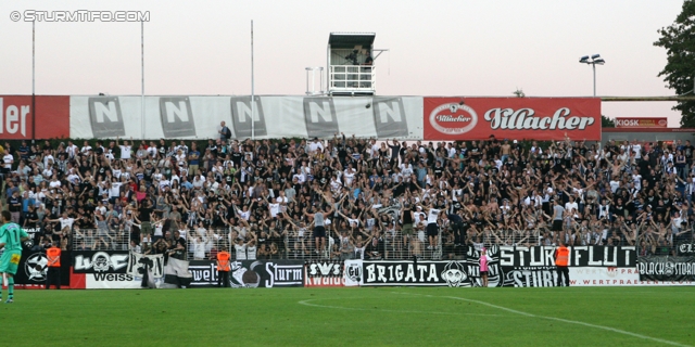 Admira - Sturm Graz
Oesterreichische Fussball Bundesliga, 7. Runde,  FC Admira - SK Sturm Graz, Stadion Suedstadt, 10.9.2011. 

Foto zeigt Fans von Sturm
