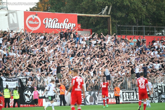 Admira - Sturm Graz
Oesterreichische Fussball Bundesliga, 7. Runde,  FC Admira - SK Sturm Graz, Stadion Suedstadt, 10.9.2011. 

Foto zeigt Fans von Sturm
