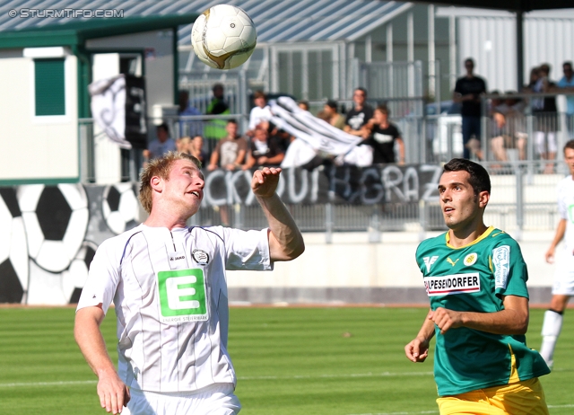 Sturm Amateure - Voecklamarkt
Regionalliga Mitte, 6. Runde,  Sturm Graz Amateure - UVB Voecklamarkt, Trainingszentrum Messendorf, 11.9.2011. 

Foto zeigt Daniel Schmoelzer (Sturm Amateure)
Schlüsselwörter: kopfball