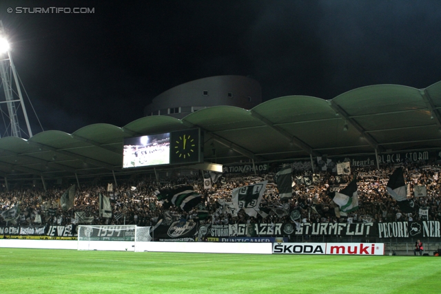 Sturm-Lok Moskau
UEFA Europa League Gruppenphase 1. Spieltag,  SK Sturm Graz - FC Lokomotiv Moskau, Stadion Liebenau, 15.9.2011. 

Foto zeigt Fans von Sturm
