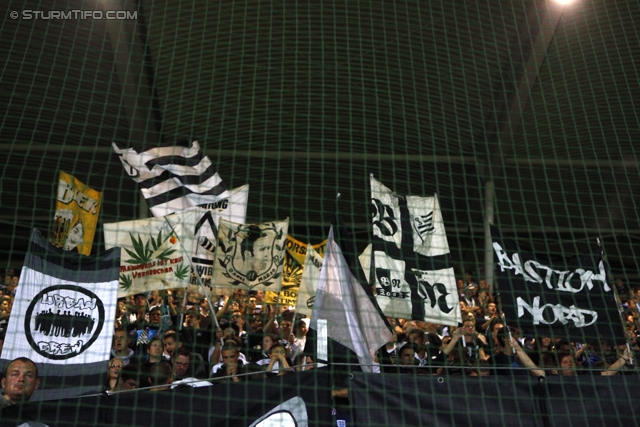 Sturm-Lok Moskau
UEFA Europa League Gruppenphase 1. Spieltag,  SK Sturm Graz - FC Lokomotiv Moskau, Stadion Liebenau, 15.9.2011. 

Foto zeigt Fans von Sturm
