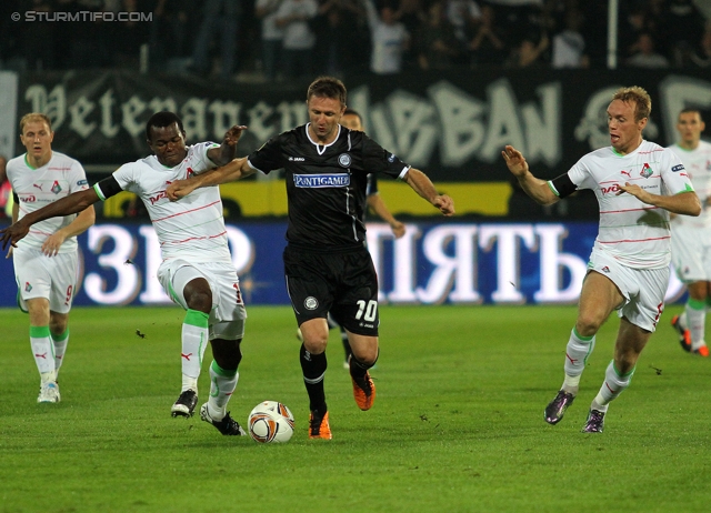 Sturm-Lok Moskau
UEFA Europa League Gruppenphase 1. Spieltag,  SK Sturm Graz - FC Lokomotiv Moskau, Stadion Liebenau, 15.9.2011. 

Foto zeigt Victor Obinna (Lok Moskau) und Samir Muratovic (Sturm)
