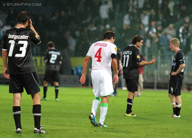 Sturm-Lok Moskau
UEFA Europa League Gruppenphase 1. Spieltag,  SK Sturm Graz - FC Lokomotiv Moskau, Stadion Liebenau, 15.9.2011. 

Foto zeigt Thomas Burgstaller (Sturm), Alberto Zapater (Lok Moskau), Imre Szabics (Sturm) und Florian Kainz (Sturm)
Schlüsselwörter: enttaeuschung