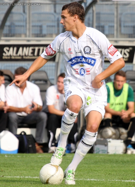 Sturm Graz - Innsbruck
Oesterreichische Fussball Bundesliga, 8. Runde,  SK Sturm Graz - FC Wacker Innsbruck, Stadion Liebenau Graz, 18.9.2011. 

Foto zeigt Florian Neuhold (Sturm)
