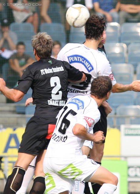 Sturm Graz - Innsbruck
Oesterreichische Fussball Bundesliga, 8. Runde,  SK Sturm Graz - FC Wacker Innsbruck, Stadion Liebenau Graz, 18.9.2011. 

Foto zeigt Inaki Bea Jauregui (Innsbruck), Thomas Burgstaller (Sturm) und Florian Neuhold (Sturm)
Schlüsselwörter: kopfball