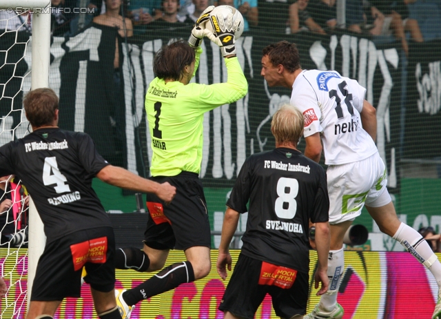 Sturm Graz - Innsbruck
Oesterreichische Fussball Bundesliga, 8. Runde,  SK Sturm Graz - FC Wacker Innsbruck, Stadion Liebenau Graz, 18.9.2011. 

Foto zeigt Georg Harding (Innsbruck), Szabolcs Safar (Innsbruck), Martin Svejnoha (Innsbruck) und Florian Neuhold (Sturm)
