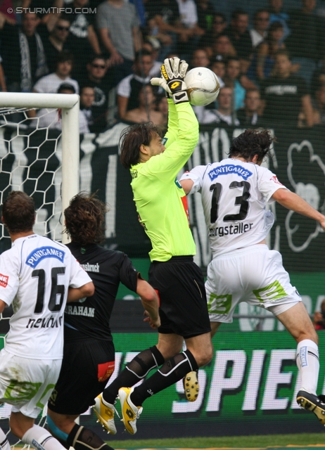 Sturm Graz - Innsbruck
Oesterreichische Fussball Bundesliga, 8. Runde,  SK Sturm Graz - FC Wacker Innsbruck, Stadion Liebenau Graz, 18.9.2011. 

Foto zeigt Florian Neuhold (Sturm), Tomas Abraham (Innsbruck), Szabolcs Safar (Innsbruck) und Thomas Burgstaller (Sturm)
