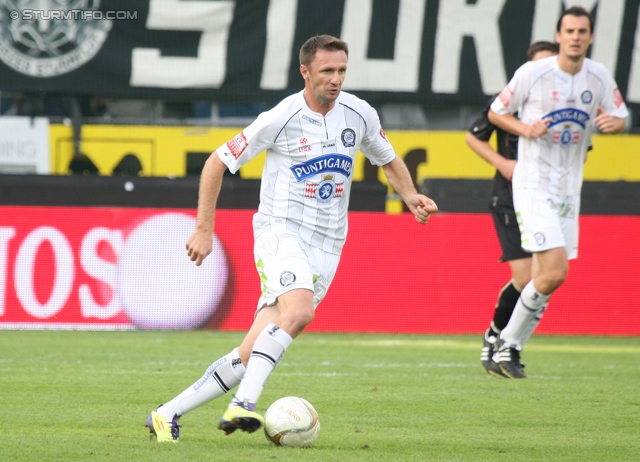 Sturm Graz - Innsbruck
Oesterreichische Fussball Bundesliga, 8. Runde,  SK Sturm Graz - FC Wacker Innsbruck, Stadion Liebenau Graz, 18.9.2011. 

Foto zeigt Samir Muratovic (Sturm)
