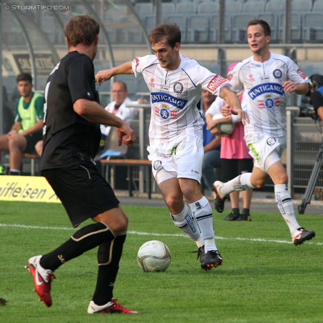 Sturm Graz - Innsbruck
Oesterreichische Fussball Bundesliga, 8. Runde,  SK Sturm Graz - FC Wacker Innsbruck, Stadion Liebenau Graz, 18.9.2011. 

Foto zeigt Marvin Weinberger (Sturm) und Christian Klem (Sturm)
