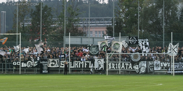 Weiz - Sturm Graz
OEFB Cup, 2. Runde,  SC Weiz - SK Sturm Graz, Stadion Weiz, 21.9.2011. 

Foto zeigt Fans von Sturm
