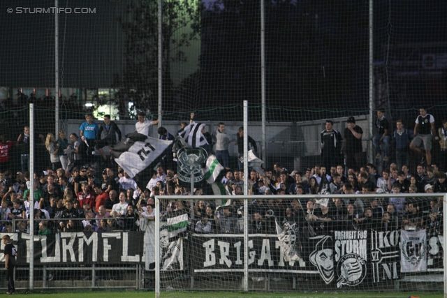 Weiz - Sturm Graz
OEFB Cup, 2. Runde,  SC Weiz - SK Sturm Graz, Stadion Weiz, 21.9.2011. 

Foto zeigt Fans von Sturm
