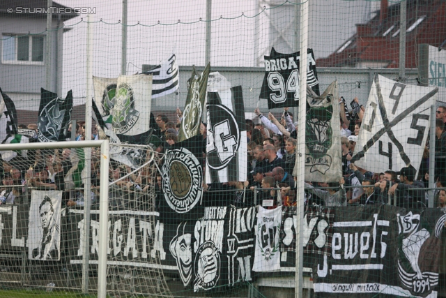 Weiz - Sturm Graz
OEFB Cup, 2. Runde,  SC Weiz - SK Sturm Graz, Stadion Weiz, 21.9.2011. 

Foto zeigt Fans von Sturm
