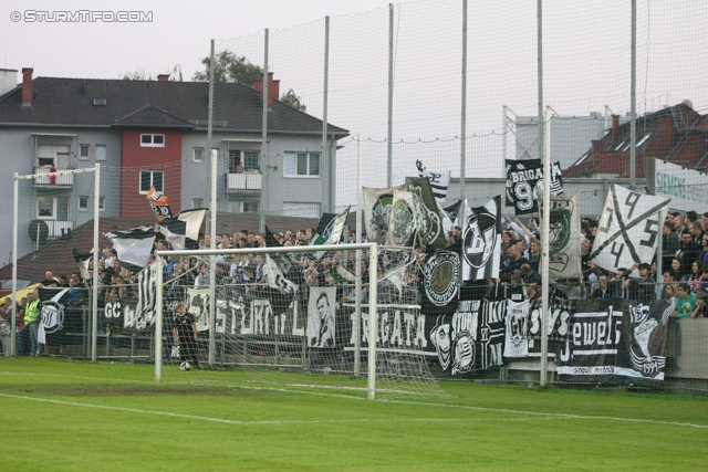 Weiz - Sturm Graz
OEFB Cup, 2. Runde,  SC Weiz - SK Sturm Graz, Stadion Weiz, 21.9.2011. 

Foto zeigt Fans von Sturm
