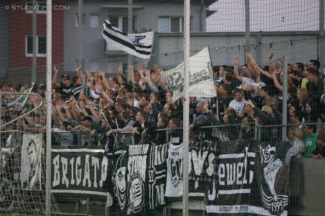 Weiz - Sturm Graz
OEFB Cup, 2. Runde,  SC Weiz - SK Sturm Graz, Stadion Weiz, 21.9.2011. 

Foto zeigt Fans von Sturm
