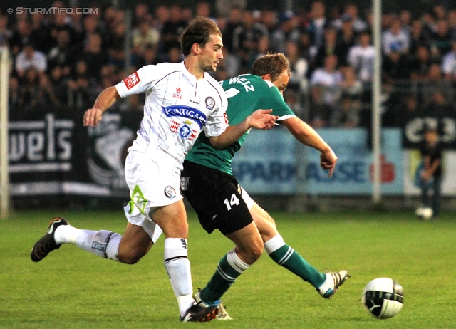 Weiz - Sturm Graz
OEFB Cup, 2. Runde,  SC Weiz - SK Sturm Graz, Stadion Weiz, 21.9.2011. 

Foto zeigt Marvin Weinberger (Sturm) und Rupert Hopfer (Weiz)
