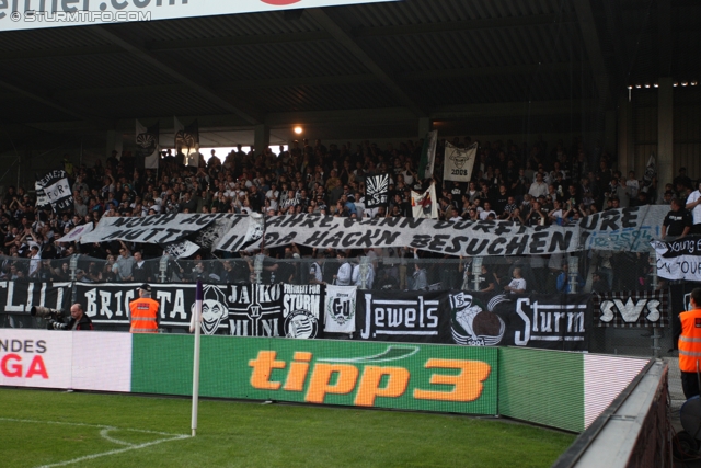 Austria Wien - Sturm Graz
Oesterreichische Fussball Bundesliga, 9. Runde,  FK Austria Wien - SK Sturm Graz, Franz-Horr-Stadion, 24.9.2011. 

Foto zeigt Fans von Sturm mit einem Spruchband
