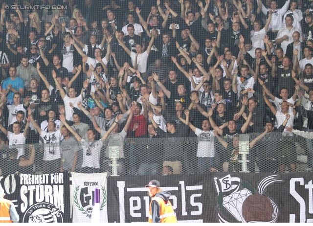 Austria Wien - Sturm Graz
Oesterreichische Fussball Bundesliga, 9. Runde,  FK Austria Wien - SK Sturm Graz, Franz-Horr-Stadion, 24.9.2011. 

Foto zeigt Fans von Sturm
