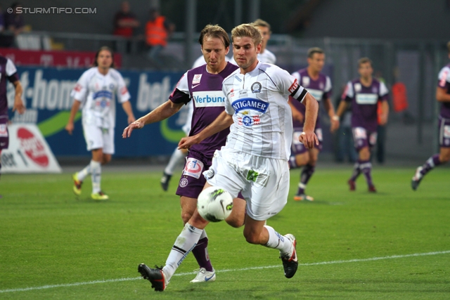 Austria Wien - Sturm Graz
Oesterreichische Fussball Bundesliga, 9. Runde,  FK Austria Wien - SK Sturm Graz, Franz-Horr-Stadion, 24.9.2011. 

Foto zeigt Tomas Jun (Austria) und Manuel Weber (Sturm)
