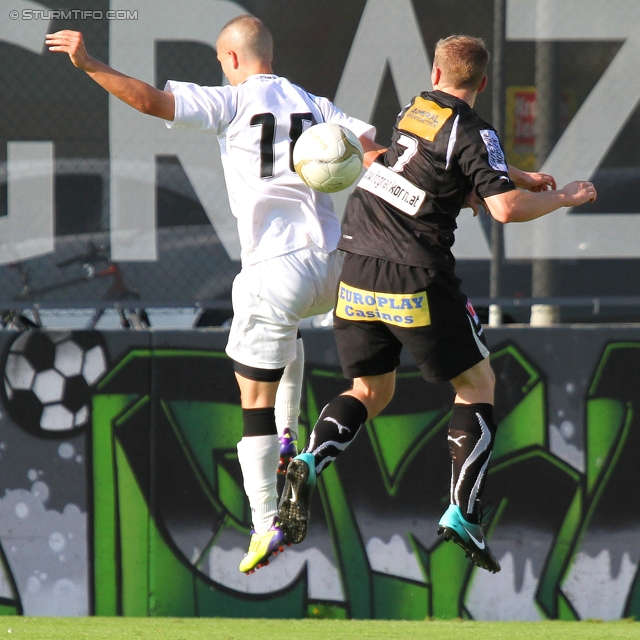 Sturm Amateure - Gratkorn
Regionalliga Mitte, 8. Runde,  Sturm Graz Amateure - FC Gratkorn, Trainingszentrum Messendorf, 25.9.2011. 

Foto zeigt Marco Foda (Sturm Amateure), Daniel Steiner (Gratkorn) und Christian Kluge (Sturm Amateure)
