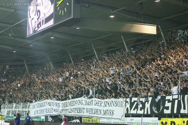 Sturm Graz - Ried
Oesterreichische Fussball Bundesliga, 10. Runde,  SK Sturm Graz - SV Ried, Stadion Liebenau Graz, 2.10.2011. 

Foto zeigt Fans von Sturm
