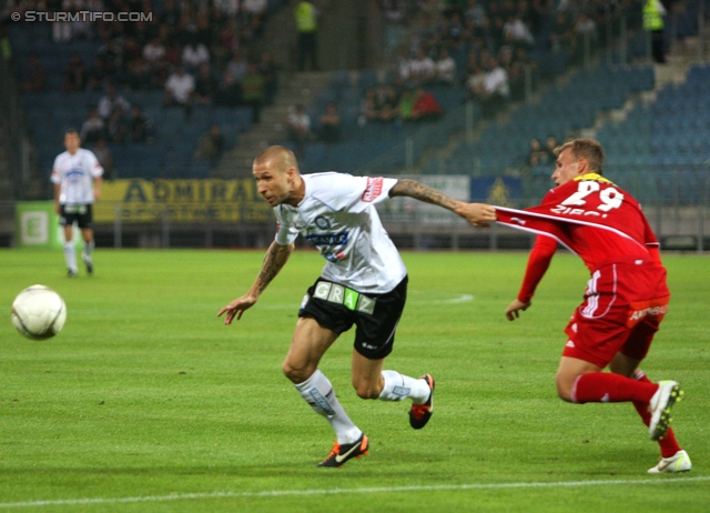 Sturm Graz - Ried
Oesterreichische Fussball Bundesliga, 10. Runde,  SK Sturm Graz - SV Ried, Stadion Liebenau Graz, 2.10.2011. 

Foto zeigt Patrick Wolf (Sturm) und Marcel Ziegl (Ried)
