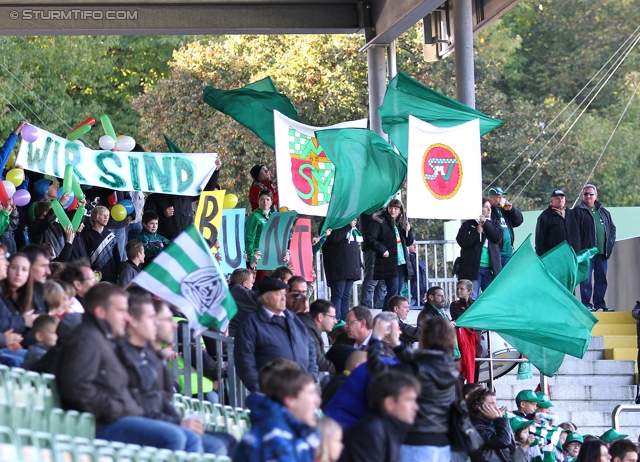 Mattersburg - Sturm Graz
Oesterreichische Fussball Bundesliga, 11. Runde,  SV Mattersburg - SK Sturm Graz, Pappelstadion Mattersburg, 16.10.2011. 

Foto zeigt Fans von Mattersburg
