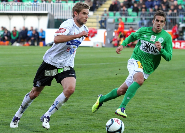 Mattersburg - Sturm Graz
Oesterreichische Fussball Bundesliga, 11. Runde,  SV Mattersburg - SK Sturm Graz, Pappelstadion Mattersburg, 16.10.2011. 

Foto zeigt Manuel Weber (Sturm)
