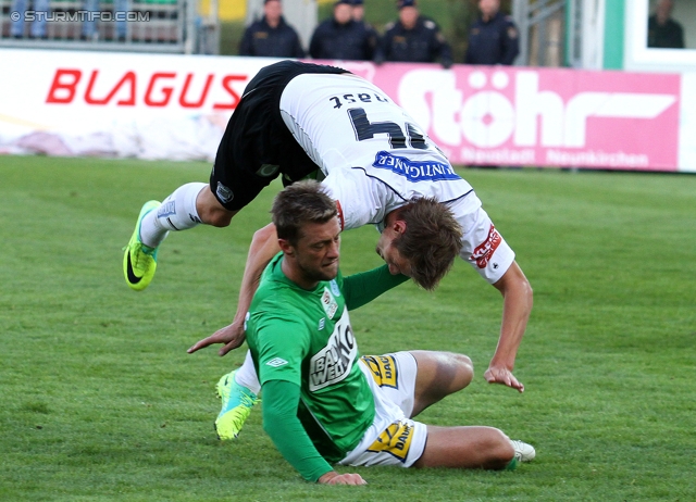 Mattersburg - Sturm Graz
Oesterreichische Fussball Bundesliga, 11. Runde,  SV Mattersburg - SK Sturm Graz, Pappelstadion Mattersburg, 16.10.2011. 

Foto zeigt Roman Kienast (Sturm)
Schlüsselwörter: foul