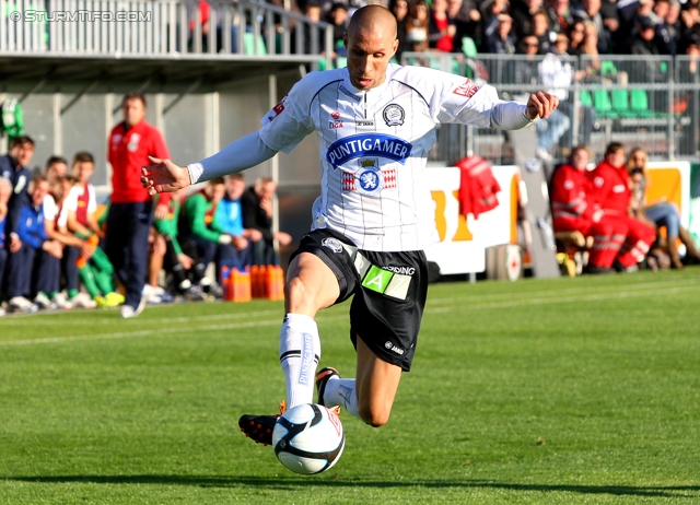 Mattersburg - Sturm Graz
Oesterreichische Fussball Bundesliga, 11. Runde,  SV Mattersburg - SK Sturm Graz, Pappelstadion Mattersburg, 16.10.2011. 

Foto zeigt Patrick Wolf (Sturm)
