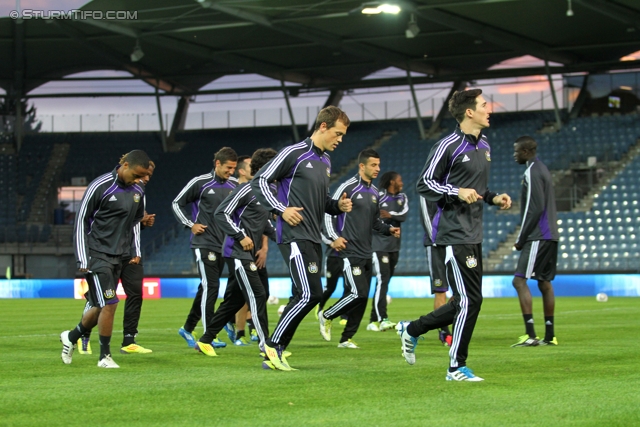 Vorberichte Sturm-Anderlecht
UEFA Europa League Gruppenphase 3. Spieltag,  Vorberichte SK Sturm Graz - RSC Anderlecht, Pressekonferenz und Abschlusstraining, Stadion Liebenau, 19.10.2011. 

Foto zeigt Spieler von Anderlecht
