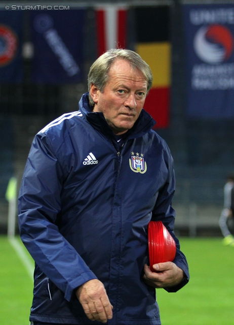 Vorberichte Sturm-Anderlecht
UEFA Europa League Gruppenphase 3. Spieltag,  Vorberichte SK Sturm Graz - RSC Anderlecht, Pressekonferenz und Abschlusstraining, Stadion Liebenau, 19.10.2011. 

Foto zeigt Ariel Jacobs (Cheftrainer Anderlecht)
