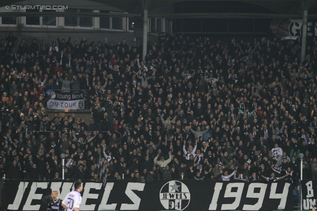 Sturm Graz - Anderlecht
UEFA Europa League Gruppenphase 3. Spieltag, SK Sturm Graz - RSC Anderlecht, Stadion Liebenau Graz, 20.10.2011. 

Foto zeigt Fans von Sturm
