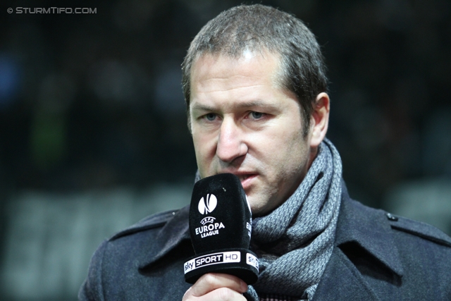 Sturm Graz - Anderlecht
UEFA Europa League Gruppenphase 3. Spieltag, SK Sturm Graz - RSC Anderlecht, Stadion Liebenau Graz, 20.10.2011. 

Foto zeigt Franco Foda (Cheftrainer Sturm) beim Interview
