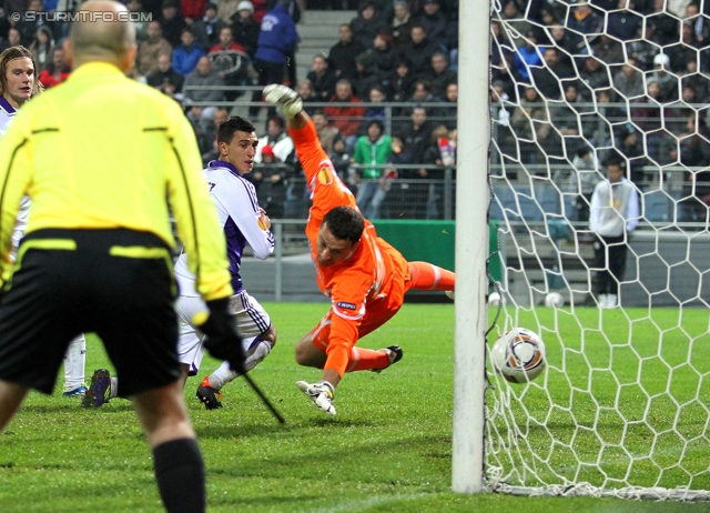 Sturm Graz - Anderlecht
UEFA Europa League Gruppenphase 3. Spieltag, SK Sturm Graz - RSC Anderlecht, Stadion Liebenau Graz, 20.10.2011. 

Foto zeigt Silvije Cavlina (Sturm)
