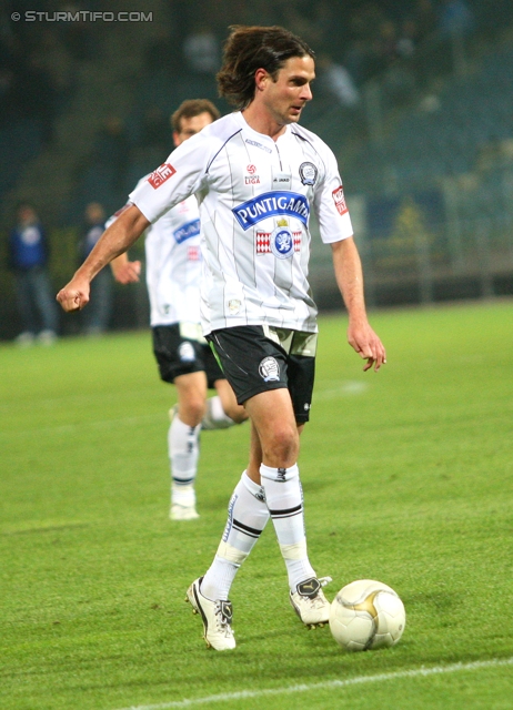 Sturm Graz - RB Salzburg
Oesterreichische Fussball Bundesliga, 12. Runde,  SK Sturm Graz - RB Salzburg, Stadion Liebenau Graz, 23.10.2011. 

Foto zeigt Imre Szabics (Sturm)
