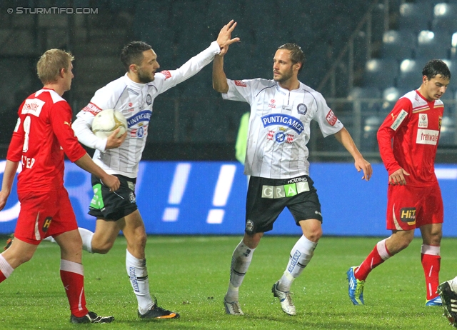 Sturm Graz - Admira
OEFB Cup, Achtelfinale,  SK Sturm Graz -  FC Admira, Stadion Liebenau Graz, 26.10.2011. 

Foto zeigt Darko Bodul (Sturm) und Martin Ehrenreich (Sturm)
Schlüsselwörter: torjubel