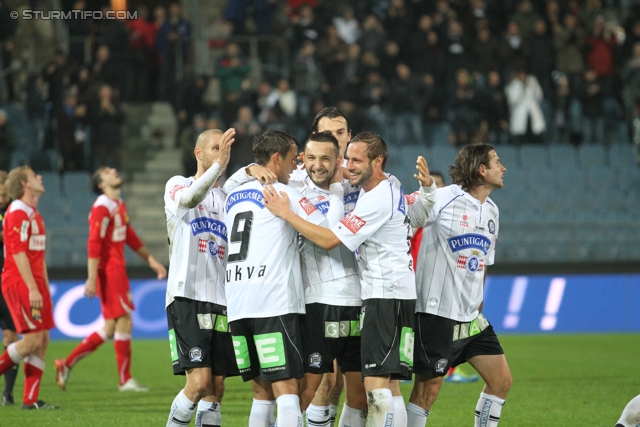 Sturm Graz - Admira
OEFB Cup, Achtelfinale,  SK Sturm Graz -  FC Admira, Stadion Liebenau Graz, 26.10.2011. 

Foto zeigt Patrick Wolf (Sturm), Haris Bukva (Sturm), Darko Bodul (Sturm), Thomas Burgstaller (Sturm), Martin Ehrenreich (Sturm) und Imre Szabics (Sturm)
Schlüsselwörter: torjubel