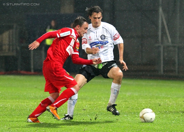 Sturm Graz - Admira
OEFB Cup, Achtelfinale,  SK Sturm Graz -  FC Admira, Stadion Liebenau Graz, 26.10.2011. 

Foto zeigt Philipp Hosiner (Admira) und Thomas Burgstaller (Sturm)
