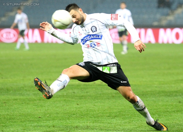 Sturm Graz - Admira
OEFB Cup, Achtelfinale,  SK Sturm Graz -  FC Admira, Stadion Liebenau Graz, 26.10.2011. 

Foto zeigt Darko Bodul (Sturm)
